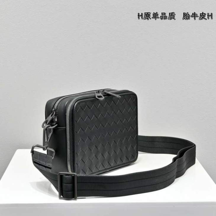Picture of Bottega Veneta Mens Bags _SKUfw209395579fw